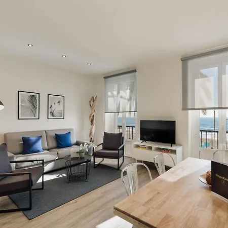 Group Dreams Apartment